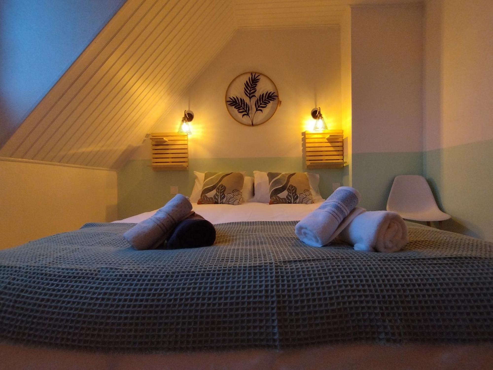 Au Pti' Bonheur Bed & Breakfast Saint-Coulomb Dış mekan fotoğraf
